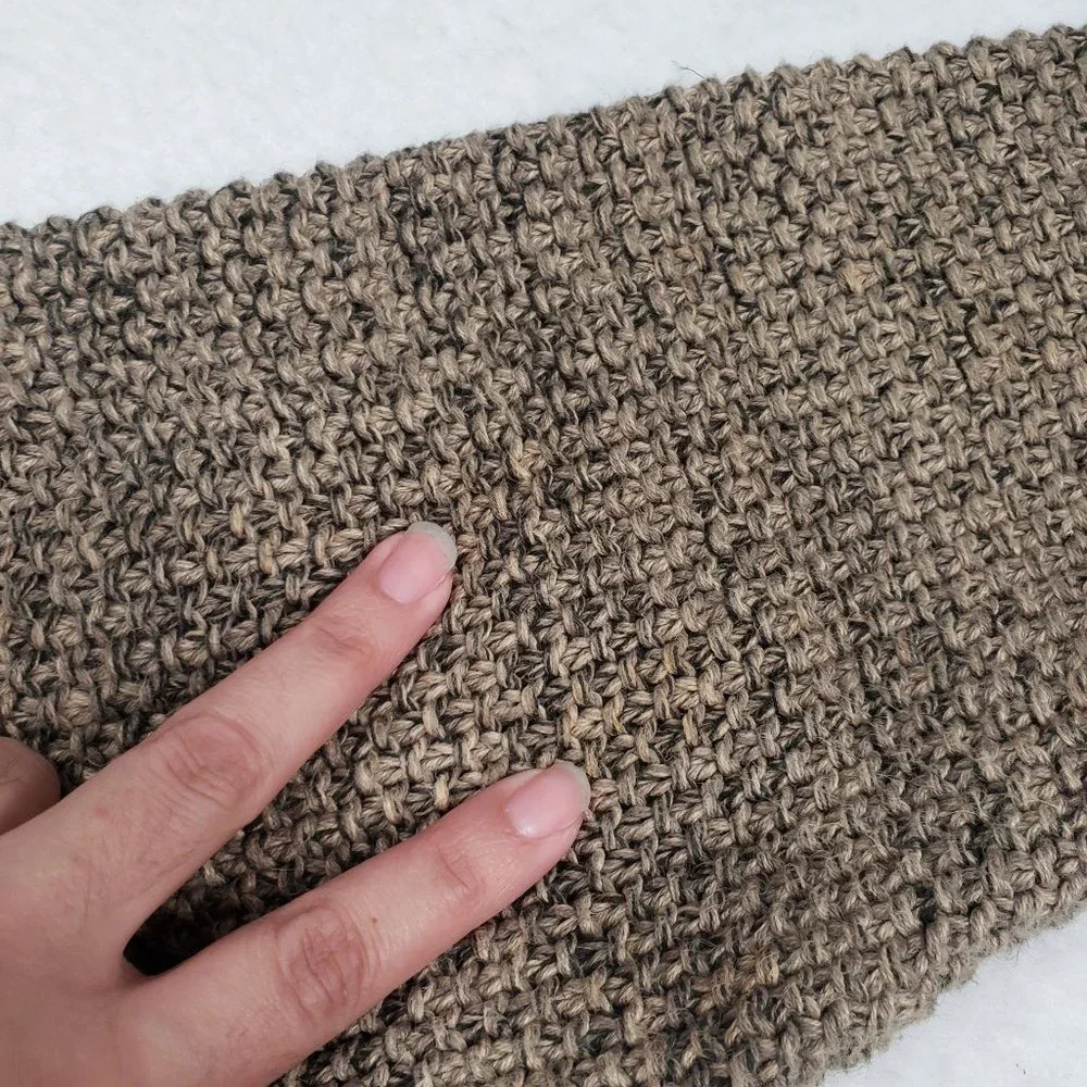 GAP Womens 90s Chunky Knit Crew Neck Sweater Linen Size Medium Oatmeal Neutral - Picture 9 of 16